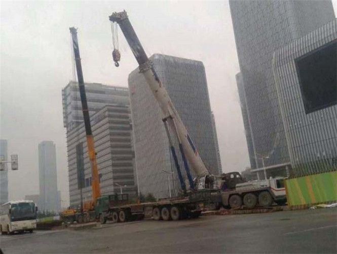 永善县25吨吊车能吊多重设备？